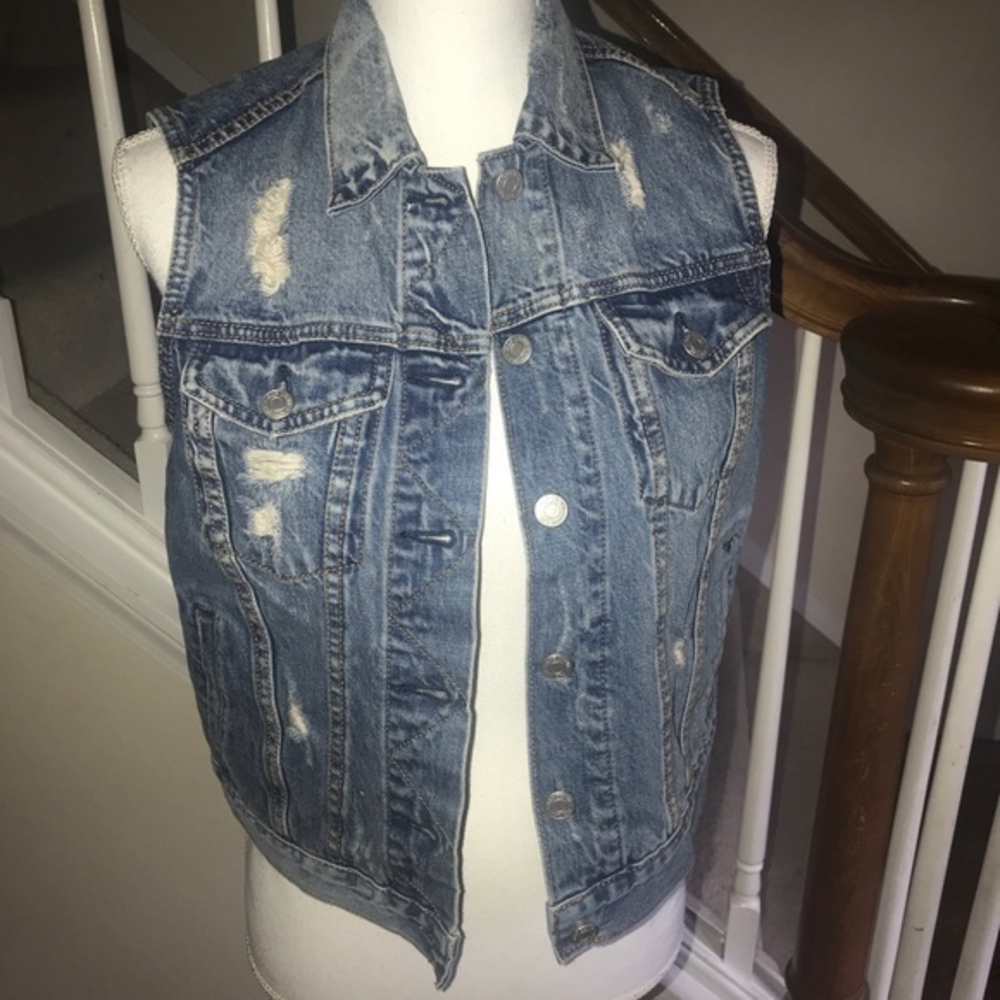 GAP distressed denim jean jacket vest size S